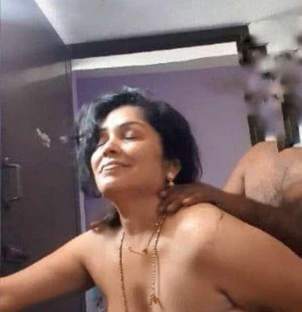 desi xxx sexy boobs pics nude bhabhi and girls - 7