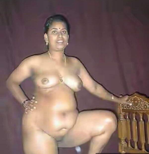 mature indian naked aunty pics 20