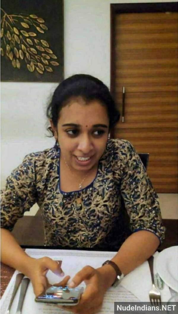 mallu bhabhi hot nude indian pics 14