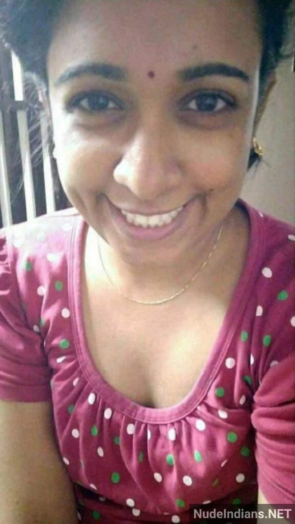 mallu bhabhi hot nude indian pics 21